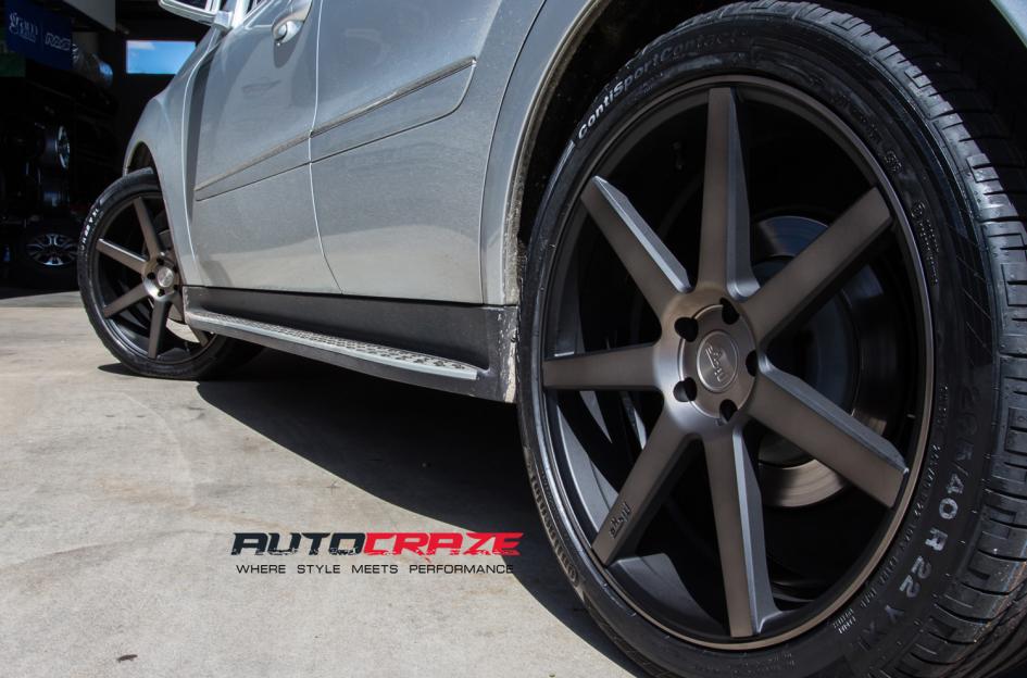 MERCEDES ML VERONA MATTE BLACK TINTED FACE